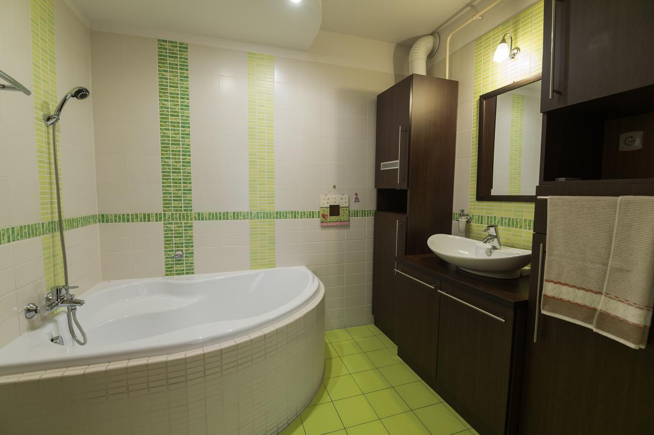 Lujzi Apartman エゲル エクステリア 写真
